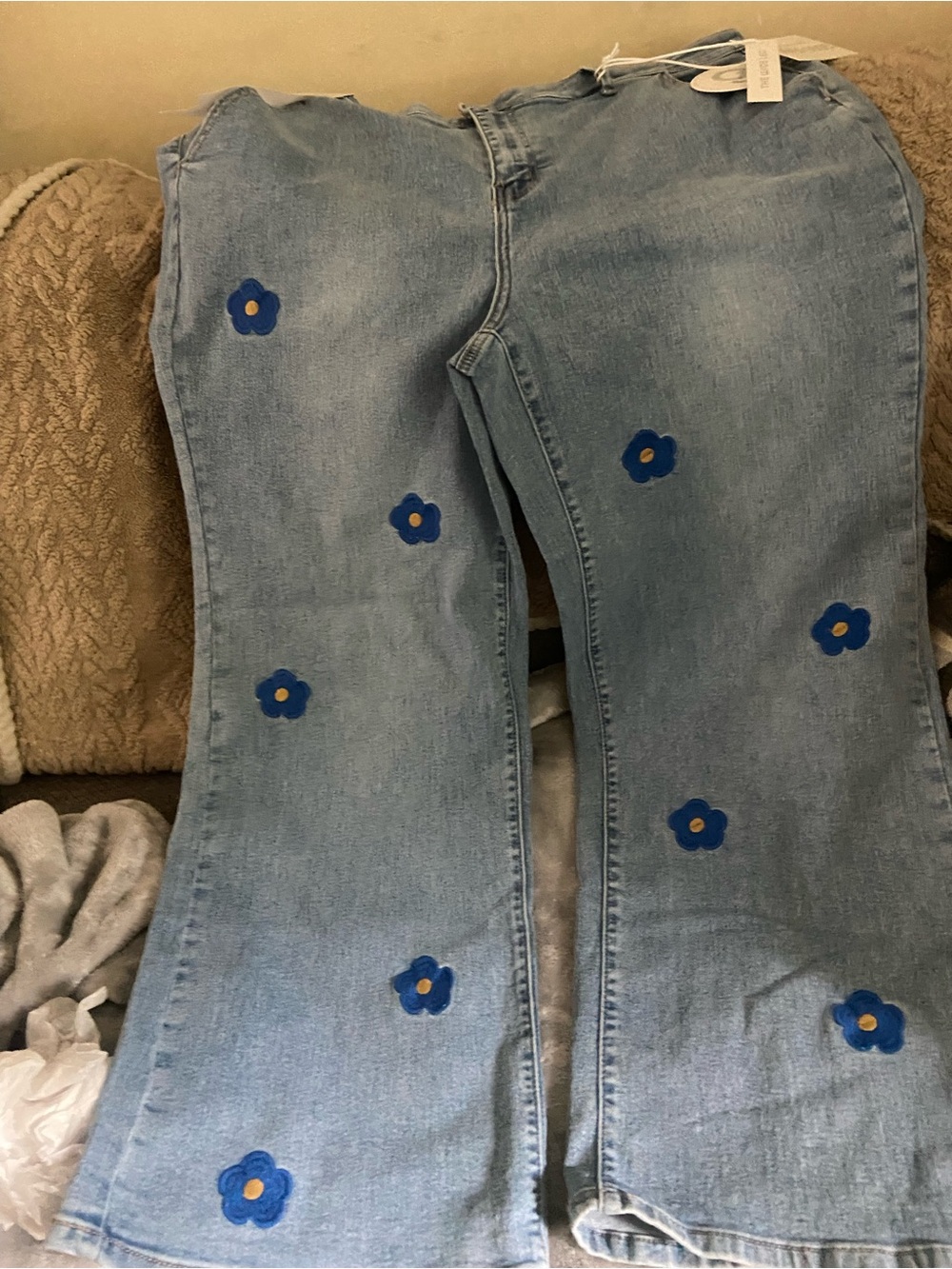 Light Blue Floral-Appliqué Wide-Leg Jeans